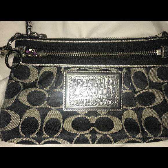 Coach wristlet - Picture 4 of 5